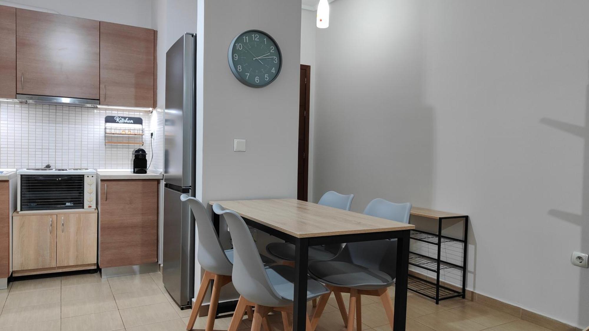 Rock & Roll 1 - Modern Apartment In Trikala Ngoại thất bức ảnh