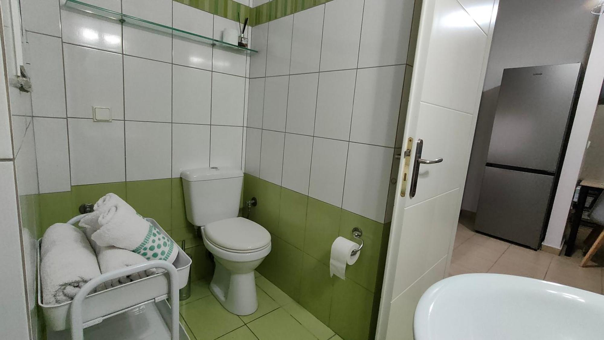 Rock & Roll 1 - Modern Apartment In Trikala Ngoại thất bức ảnh